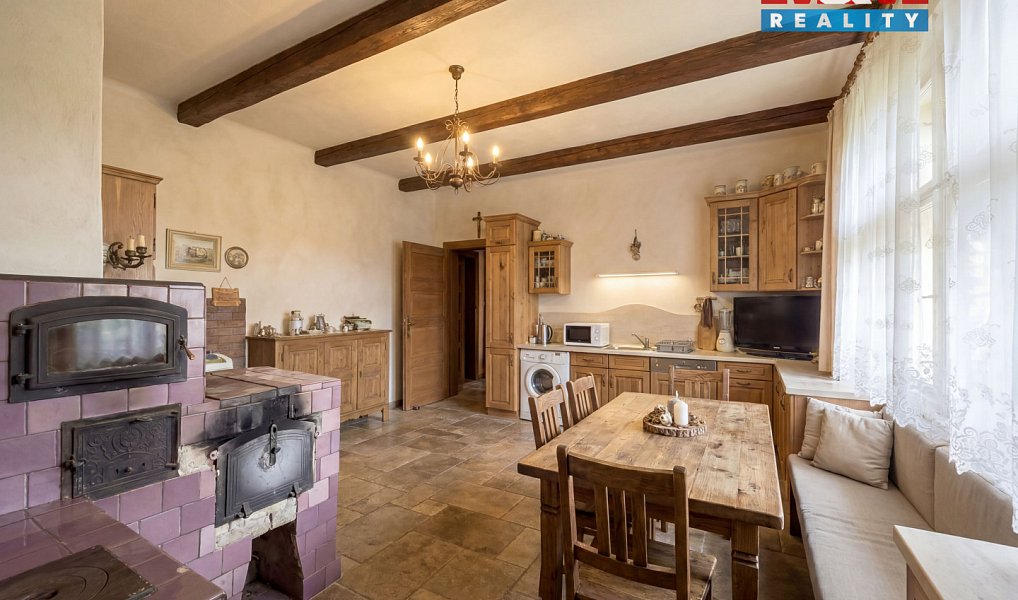 Prodej domu 200 m² s pozemkem 2 000 m², Zálužice – náhled fotky 6