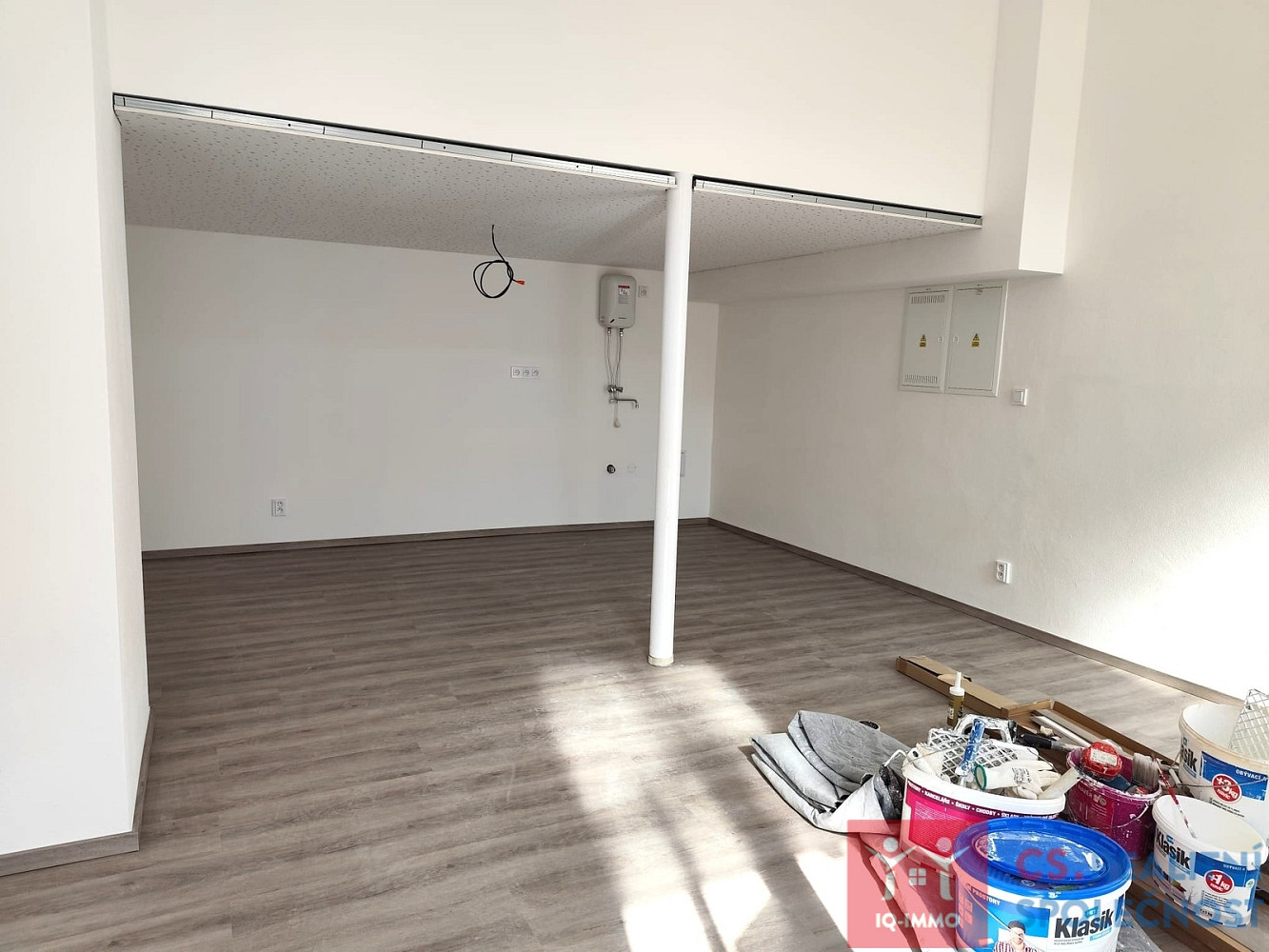 Pronájem obchodních prostor 28 m² — photo 3