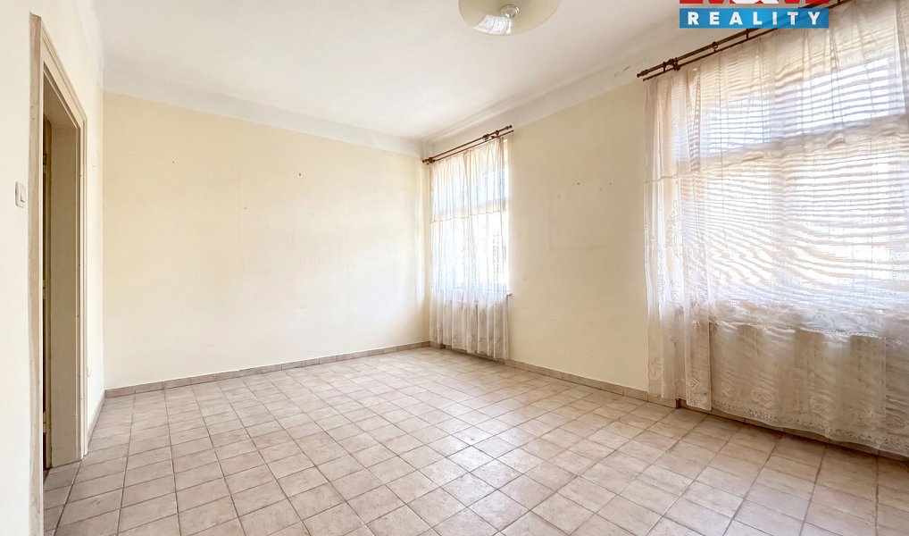 Prodej domu 200 m² s pozemkem 2 000 m², Zálužice – náhled fotky 9