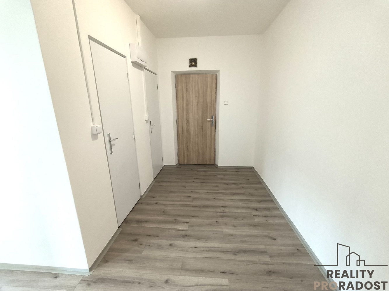 Pronájem bytu 2+1 53 m² – fotografie 5