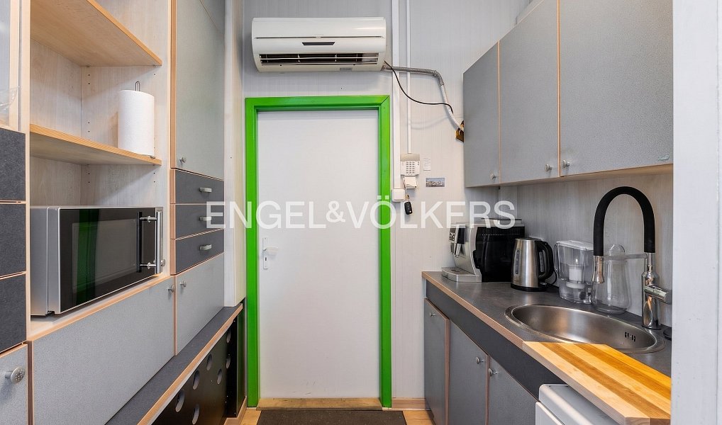Pronájem skladovacích prostor 1 050 m², Praha – náhled fotky 13