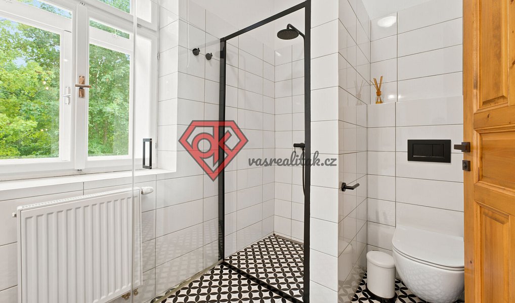 Prodej ubytovacího objektu 448 m², Králíky – náhled fotky 25