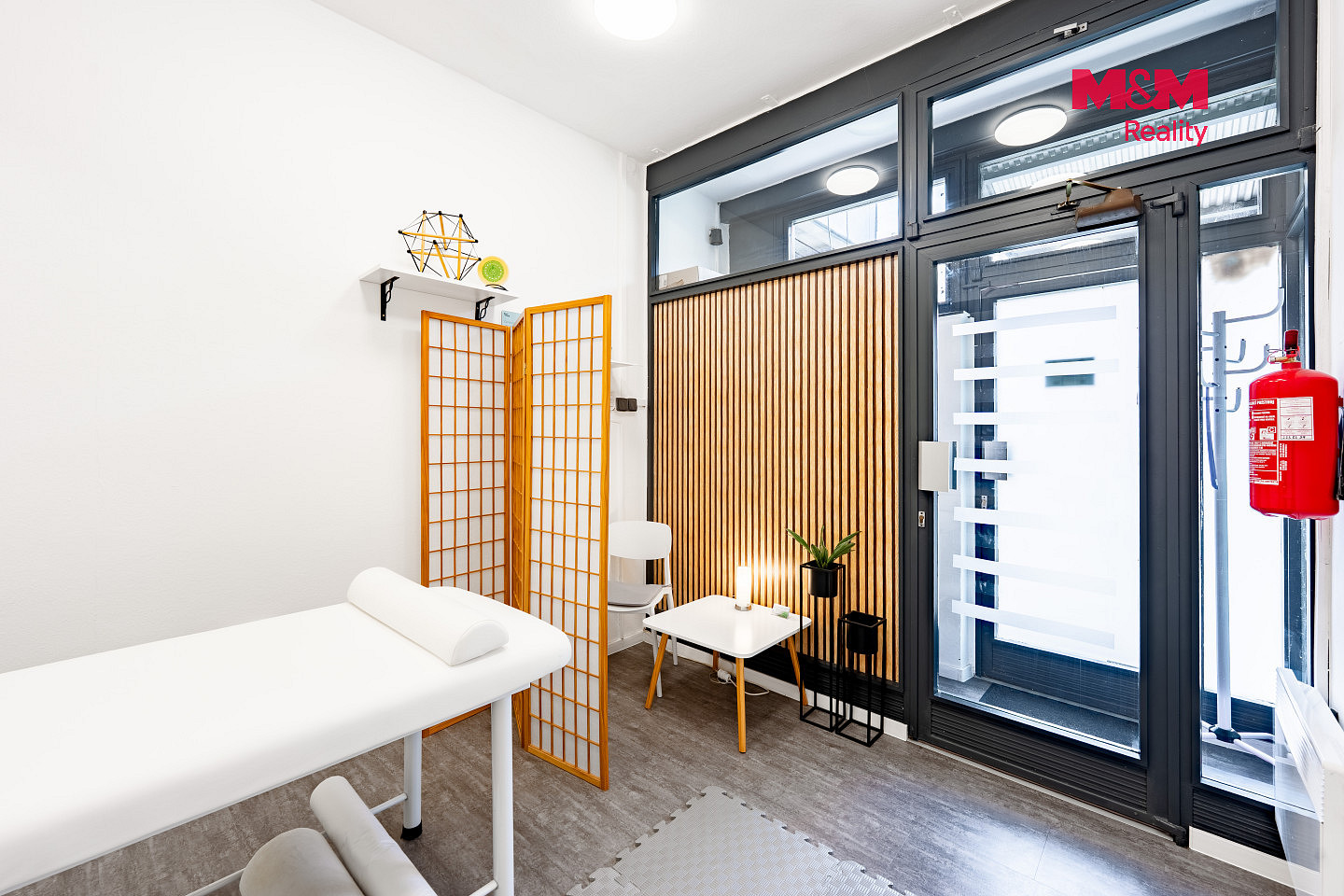 Prodej obchodních prostor 24 m² – fotografie 2