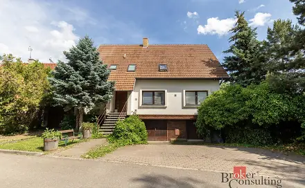 Prodej domu 402 m² s pozemkem 932 m², U Pošty, Hodonice, okres Znojmo