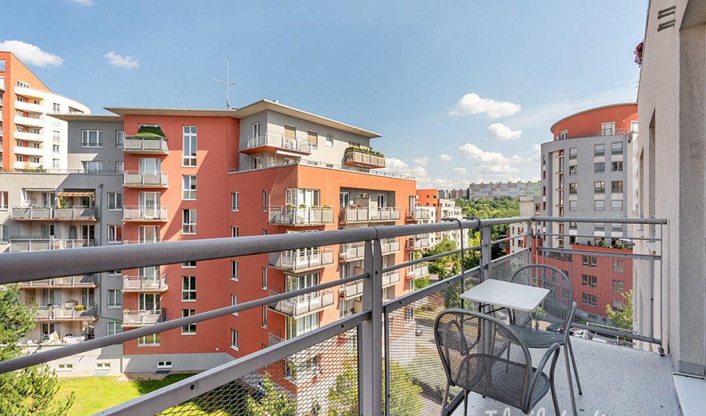 Pronájem bytu 2+kk 52 m², Praha – náhled fotky 2