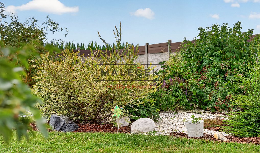 Prodej domu 154 m² s pozemkem 1 277 m², Hostouň – náhled fotky 14