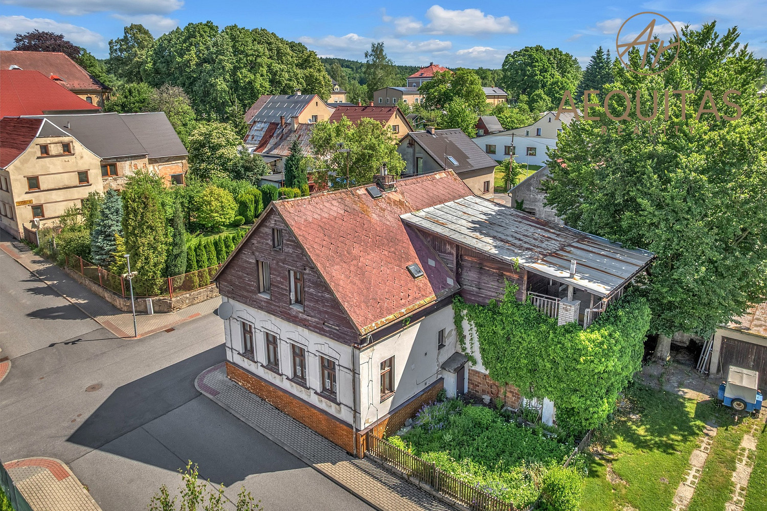 Prodej domu 205 m² s pozemkem 818 m² – fotografie 3