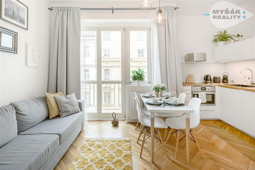 Pronájem bytu 2+kk 45 m²