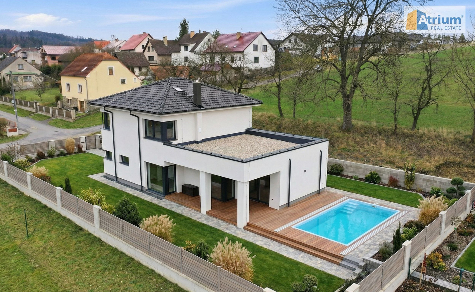 Prodej domu 194 m² s pozemkem 1 483 m²