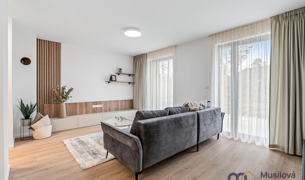 Pronájem domu 92 m² s pozemkem 300 m², Teplice – náhled fotky 11