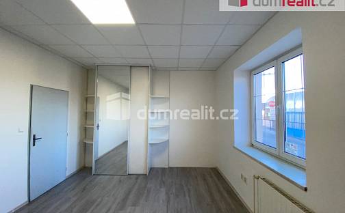 Pronájem bytu 1+kk 16 m², Na Hrůdách, Břeclav