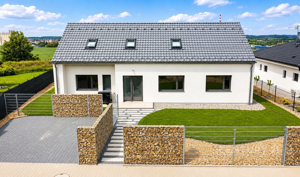 Pronájem domu 236 m² s pozemkem 1 500 m², Benešov – náhled fotky 6