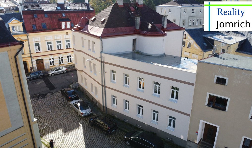 Pronájem bytu 2+1 85 m², Jablonec nad Nisou – náhled fotky 2