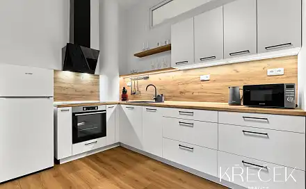 Pronájem bytu 2+kk 55 m², Tomáše Bati, Třebíč - Borovina
