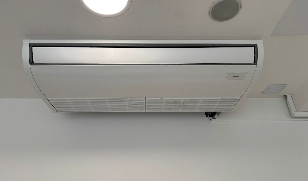 Pronájem obchodních prostor 121 m², Kladno – náhled fotky 11