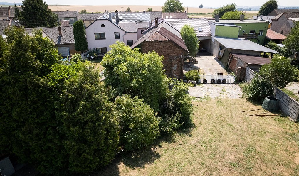 Prodej domu 450 m² s pozemkem 1 140 m², Roštění – náhled fotky 16