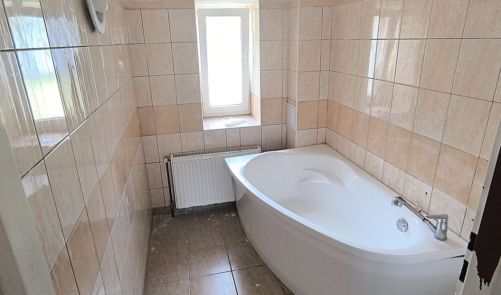 Pronájem domu 284 m² s pozemkem 919 m², Cheb – náhled fotky 10
