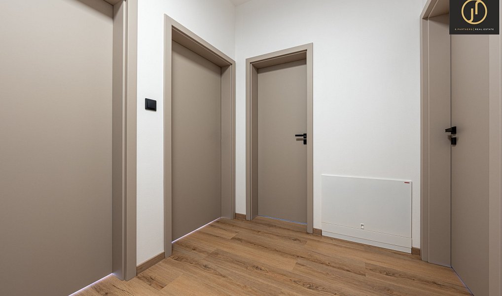 Prodej domu 120 m² s pozemkem 506 m², Kamenné Žehrovice – náhled fotky 32
