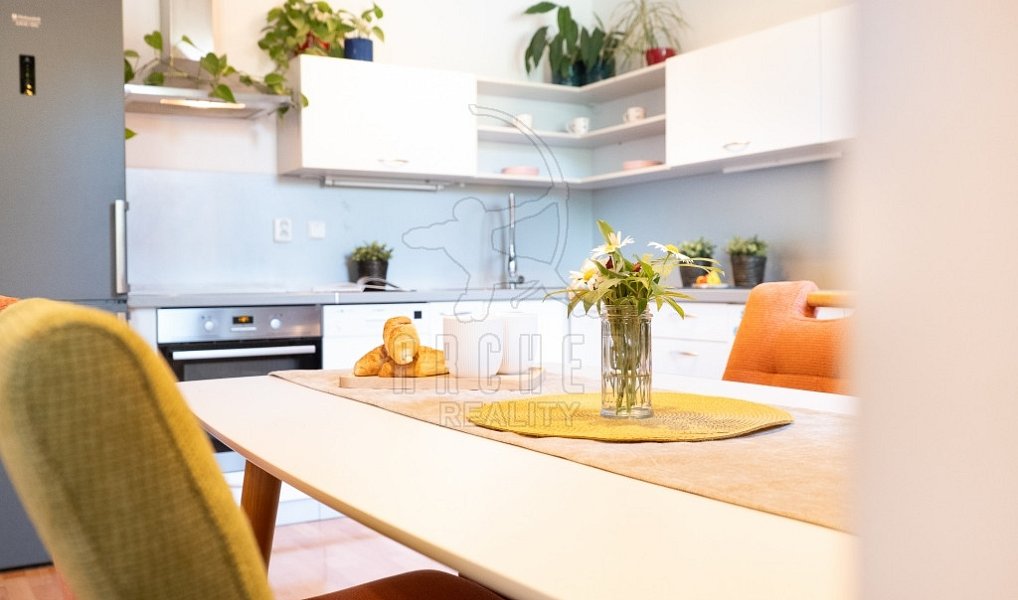 Prodej domu 130 m² s pozemkem 261 m², Jesenice – náhled fotky 12