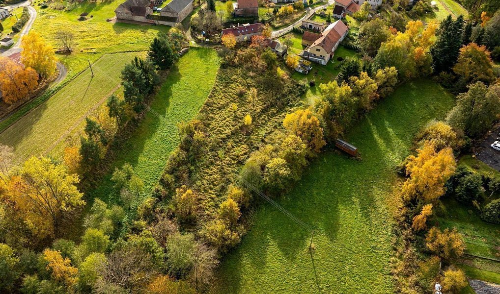 Prodej stavebního pozemku 1 327 m², Bečváry – náhled fotky 4