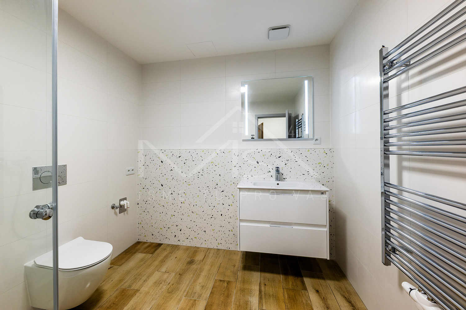 Pronájem bytu 1+kk 34 m² — photo 2