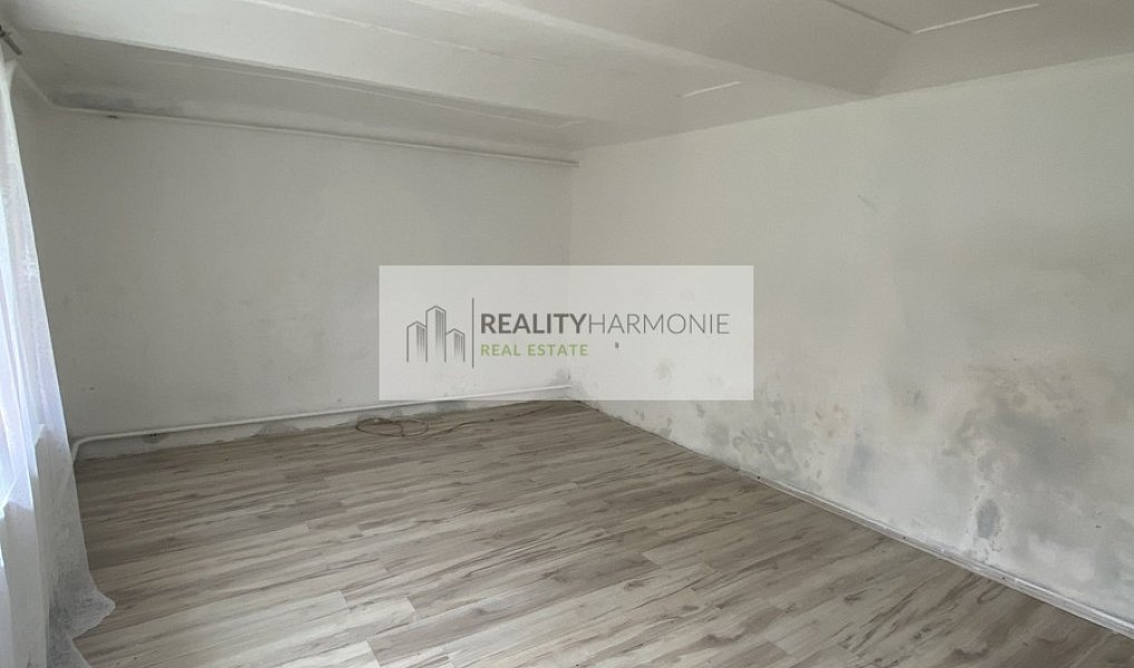 Prodej domu 205 m² s pozemkem 1 104 m², Slapsko – náhled fotky 14