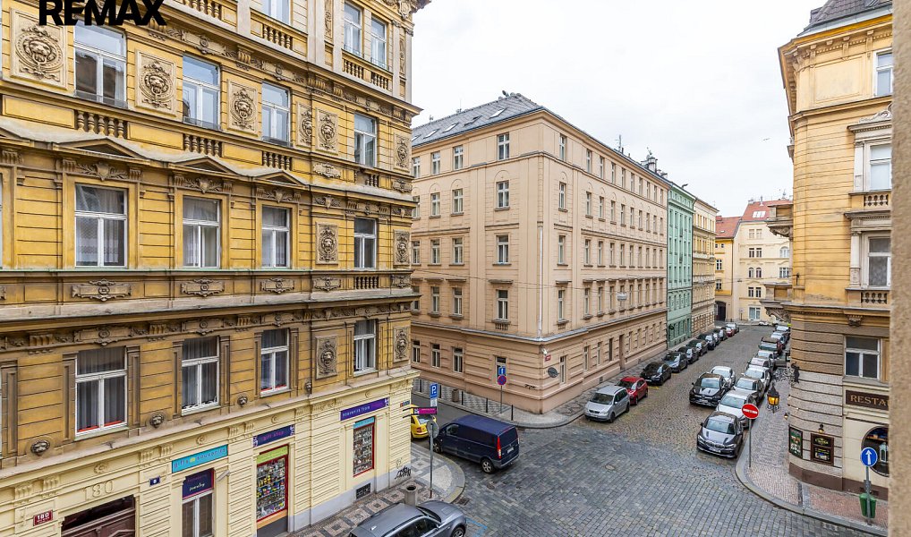 Prodej bytu 2+kk 92 m², Praha – náhled fotky 16