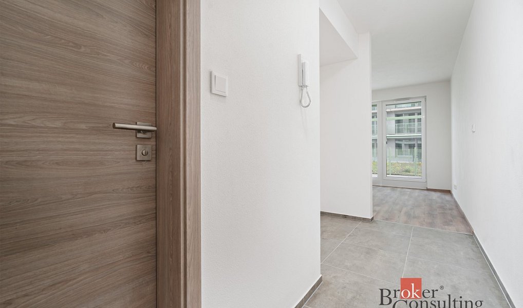 Prodej bytu 1+kk 36 m², Plzeň – náhled fotky 2