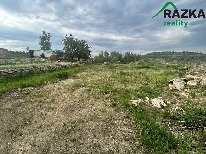 Prodej komerčního pozemku 4 866 m²