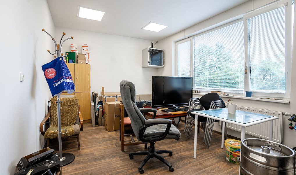 Prodej výrobních prostor 1 650 m², Týniště nad Orlicí – náhled fotky 8