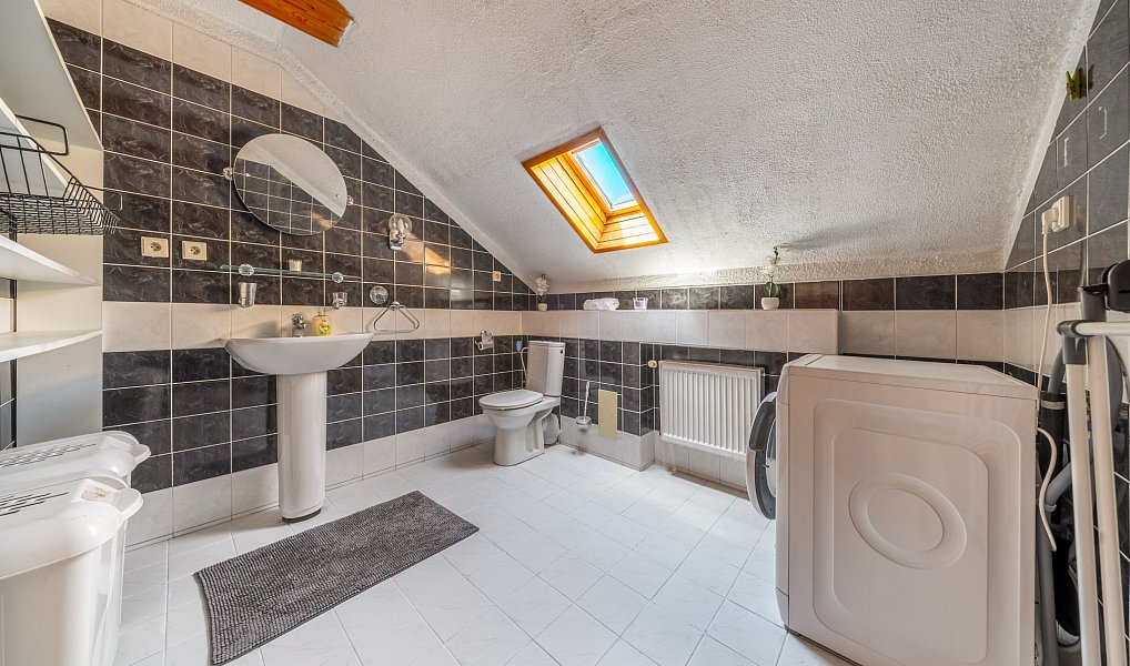 Prodej domu 280 m² s pozemkem 939 m², Světice – náhled fotky 23