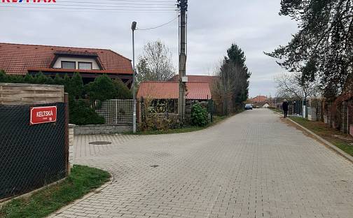 Prodej stavebního pozemku 807 m², Dolní Břežany, okres Praha-západ
