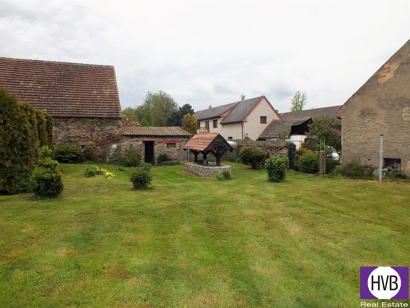 Prodej domu 422 m² s pozemkem 2 370 m² – pohled 5
