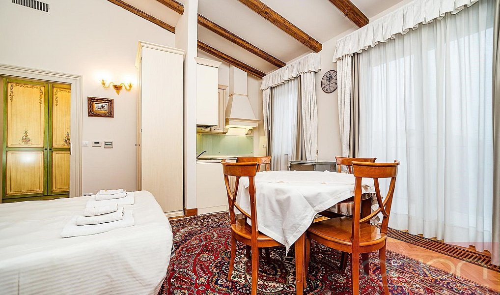 Pronájem bytu 1+kk 41 m², Praha – náhled fotky 4