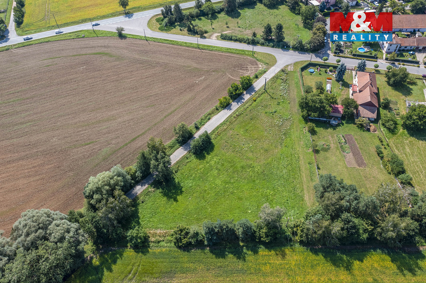Prodej stavebního pozemku 1 600 m² — photo 3