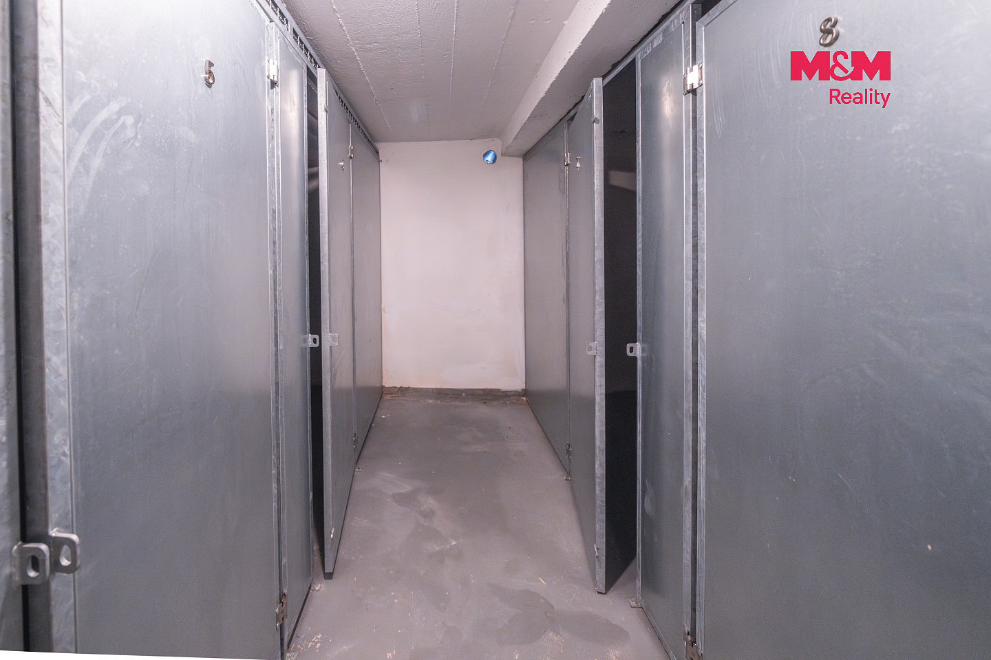 Prodej obchodních prostor 54 m² – fotografie 4
