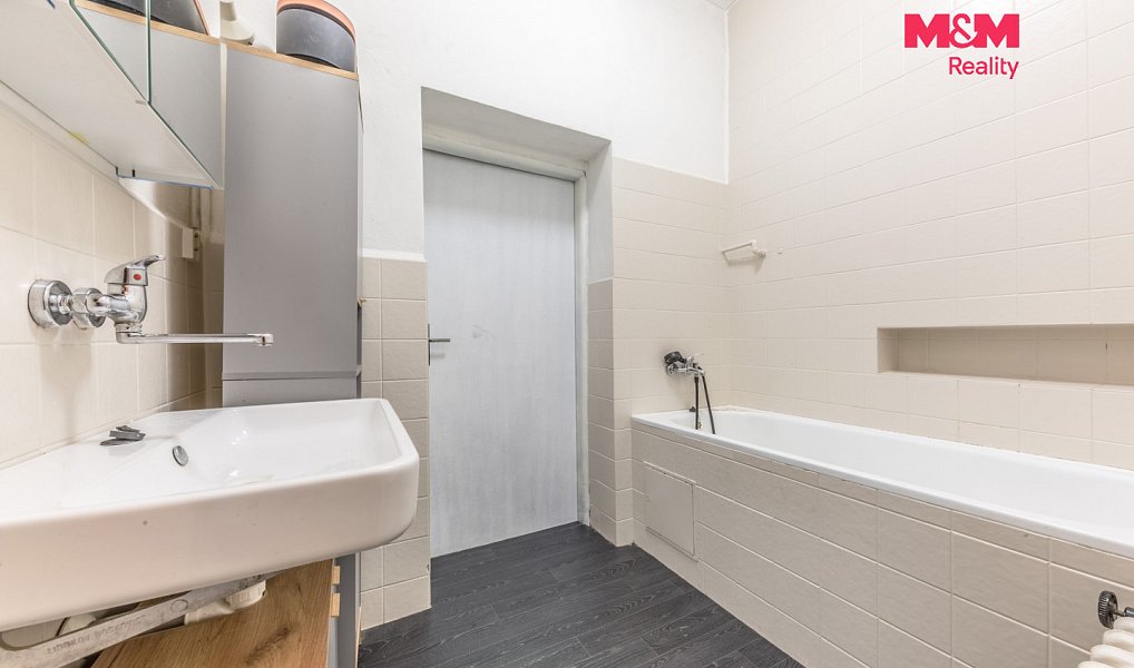 Prodej domu 250 m² s pozemkem 622 m², Jablonec nad Nisou – náhled fotky 9