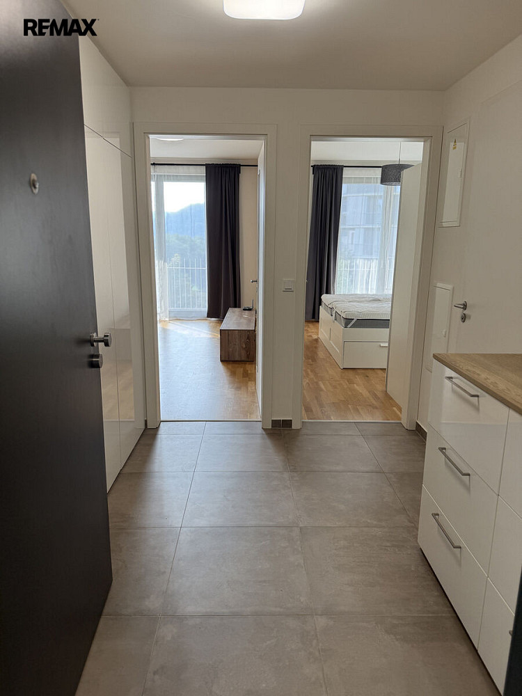 Pronájem bytu 2+kk 64 m² – fotografie 5