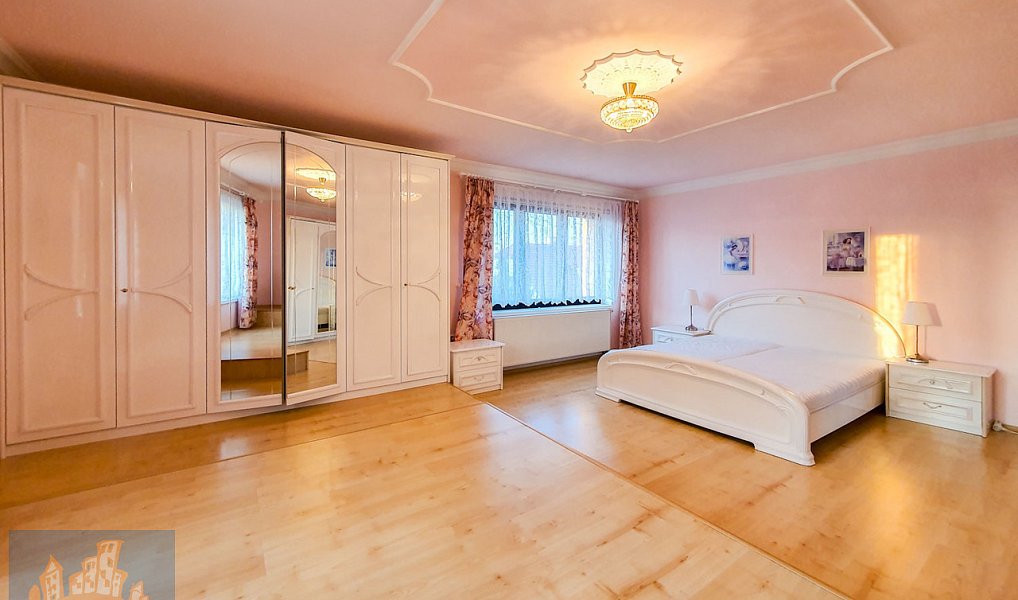 Pronájem domu 570 m² s pozemkem 483 m², Praha – náhled fotky 12