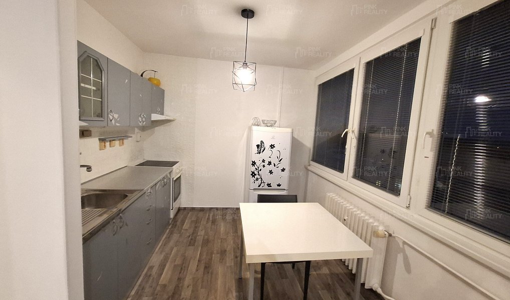 Pronájem bytu 1+kk 28 m², Hradec Králové – náhled fotky 4
