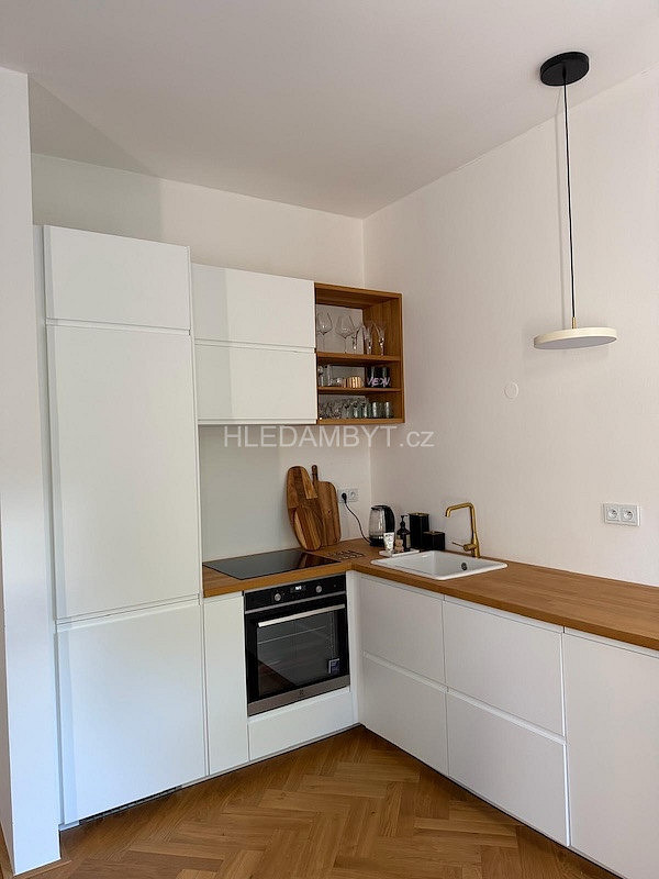 Pronájem bytu 2+kk 55 m²