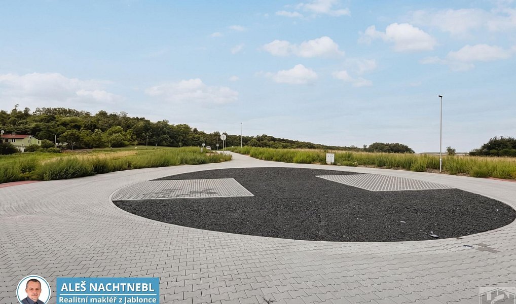 Prodej stavebního pozemku 800 m², Dřínov – náhled fotky 14