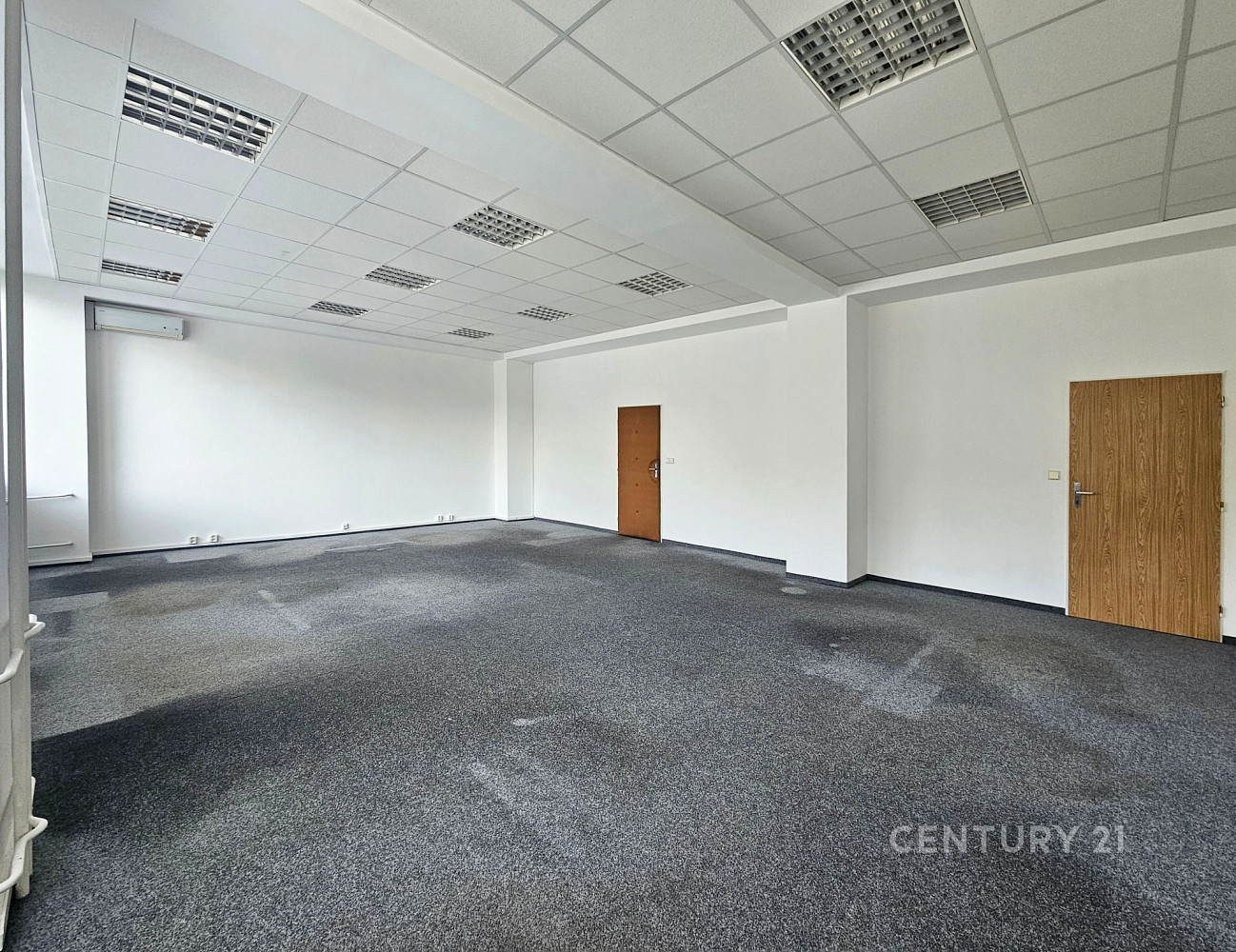Pronájem kanceláře 59 m² – fotografie 2