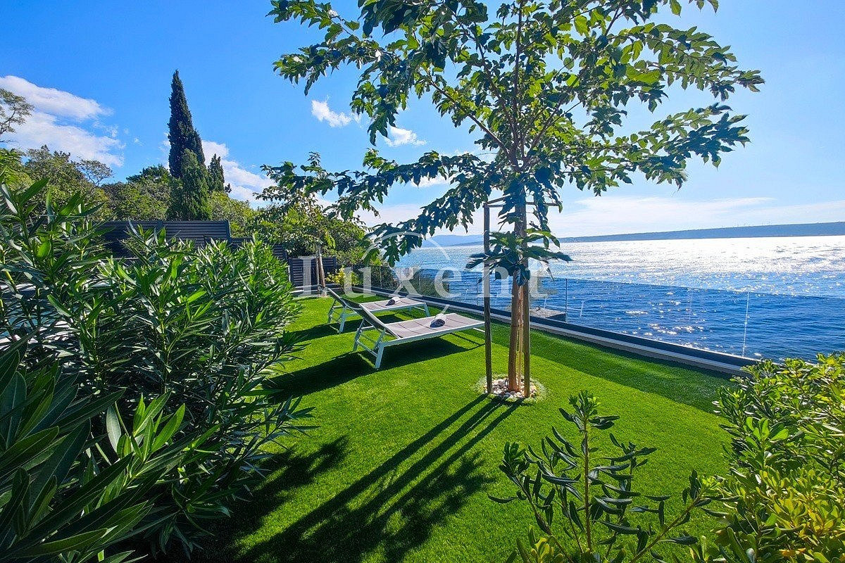 Prodej domu 210 m² s pozemkem 310 m² – pohled 5