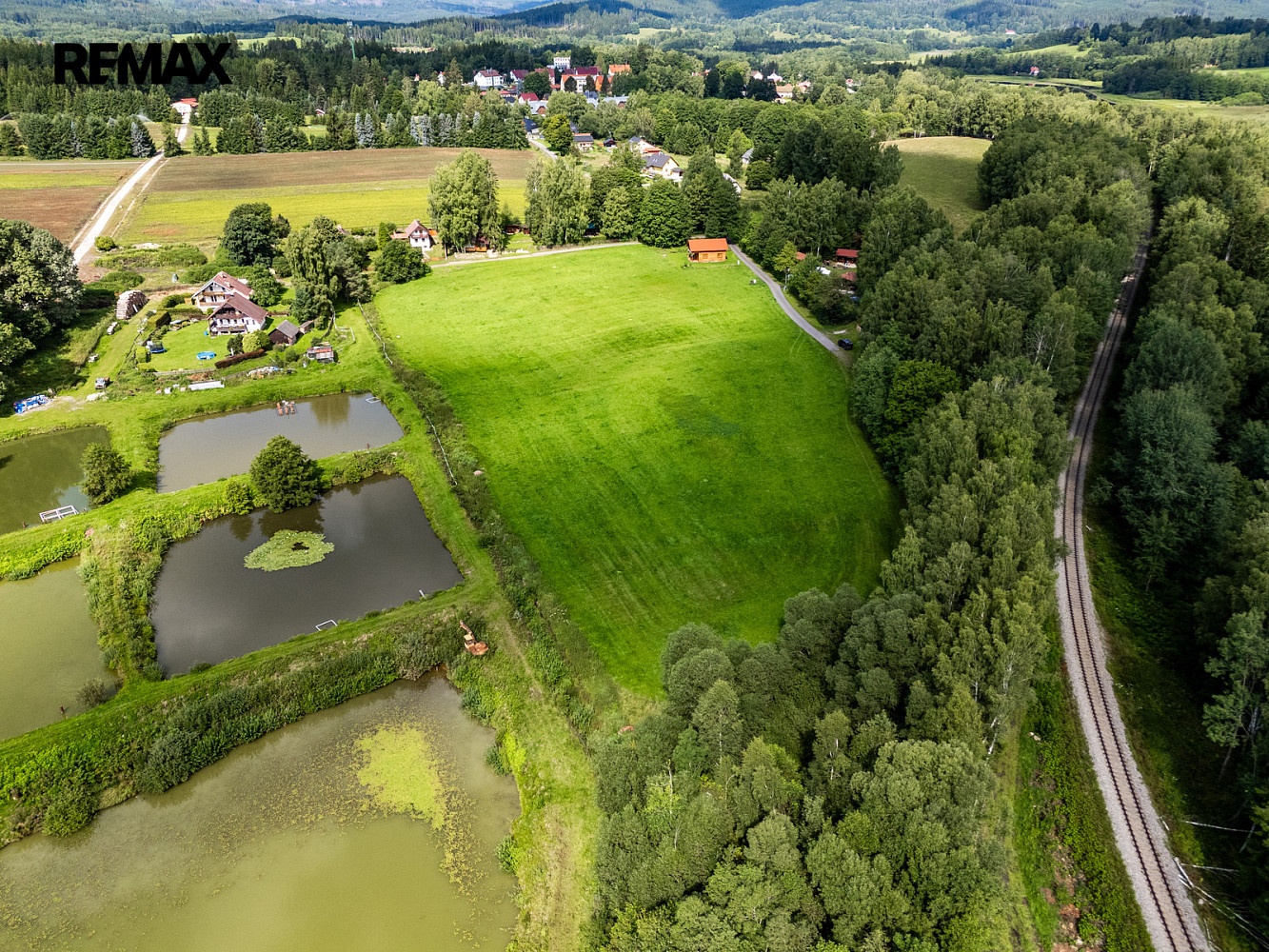 Prodej pozemku 9 752 m² – další