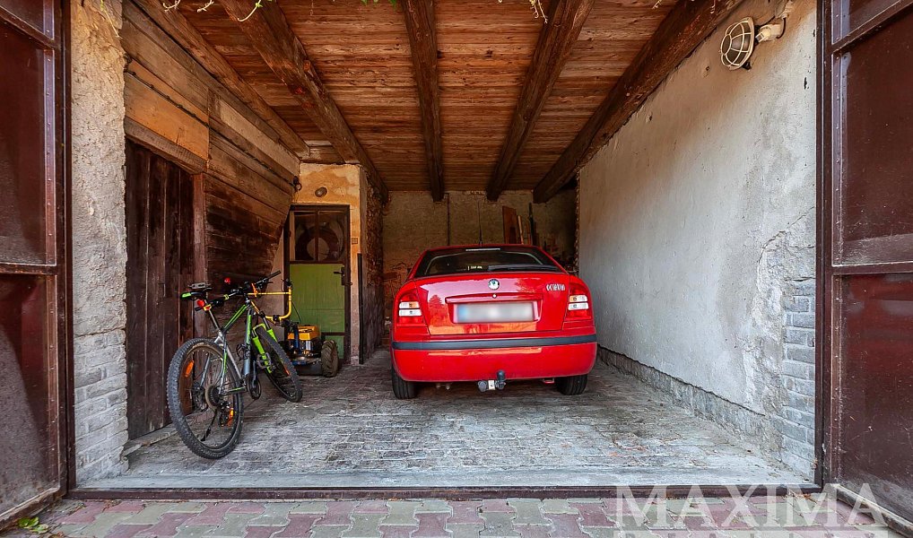 Prodej domu 340 m² s pozemkem 4 800 m², Bečváry – náhled fotky 22