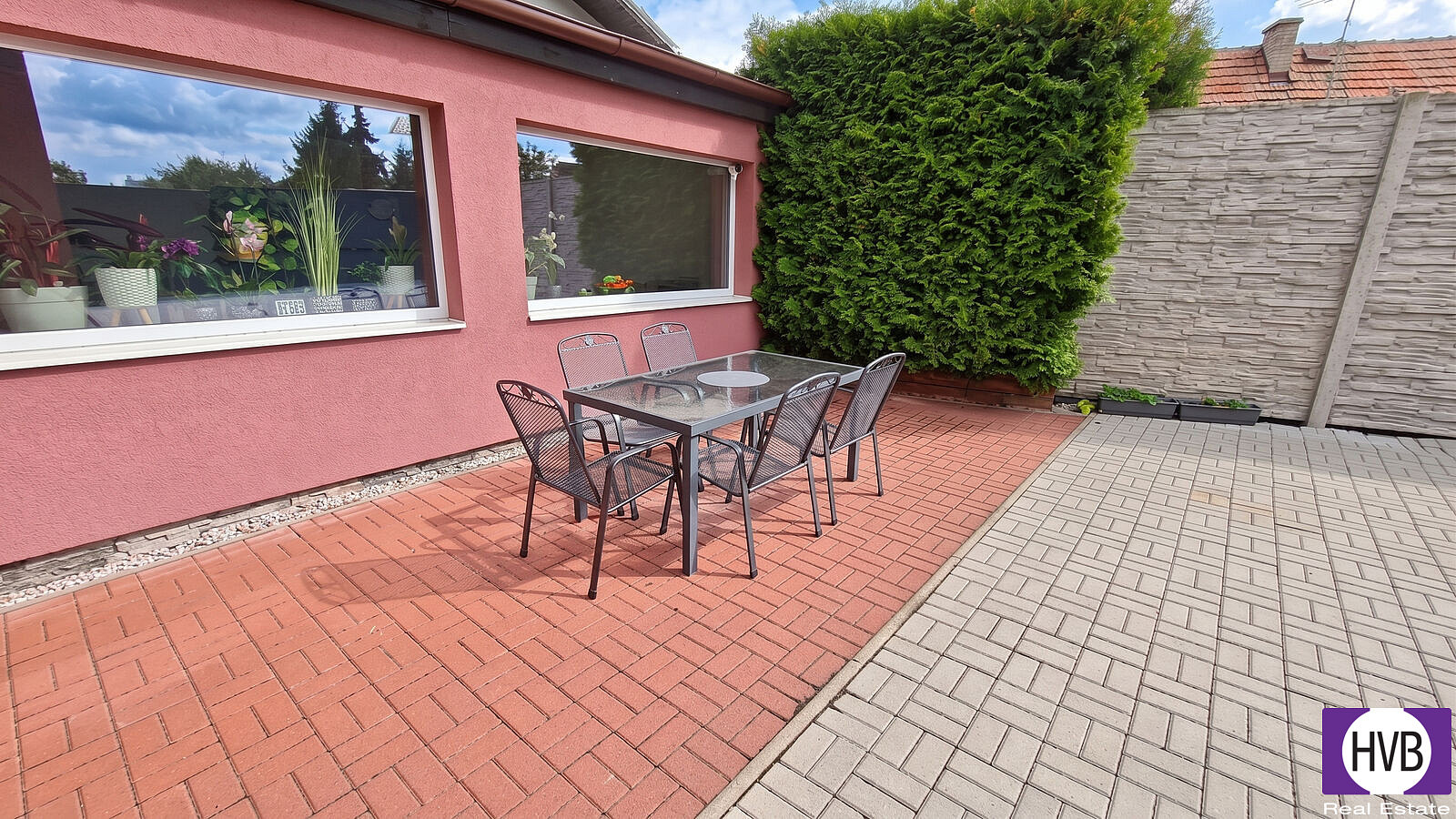 Pronájem obchodních prostor 47 m² – fotografie 2