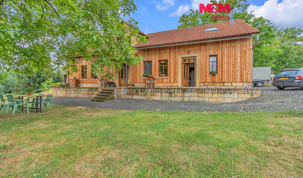 Prodej domu 180 m² s pozemkem 3 926 m², Radim – náhled fotky 3