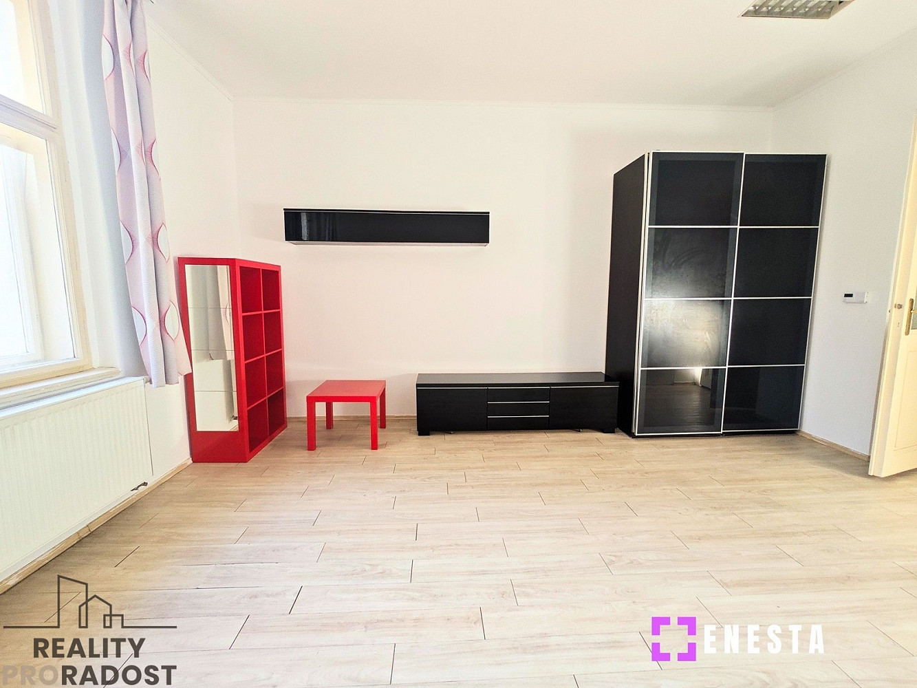 Pronájem bytu 1+kk 27 m² – fotografie 4
