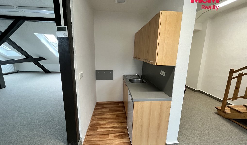 Pronájem kanceláře 122 m², Ostrava – náhled fotky 4
